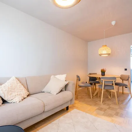 Apartament Awhile Parnawa
